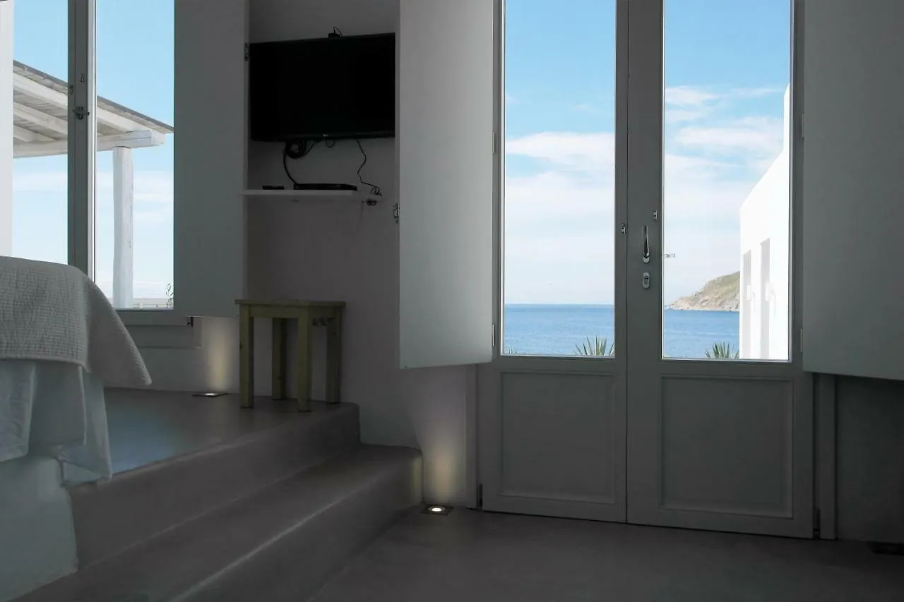 Mykonos Pantheon Aparthotel Kalo Livadi 3*,